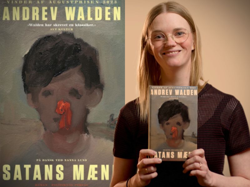 Bibliotekets litteraturformidler Mette holder bogen "Satans mænd"