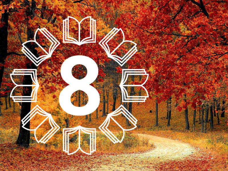 Billede af skov med røde efterårsblade, og "8 udvalgte" vandmærke